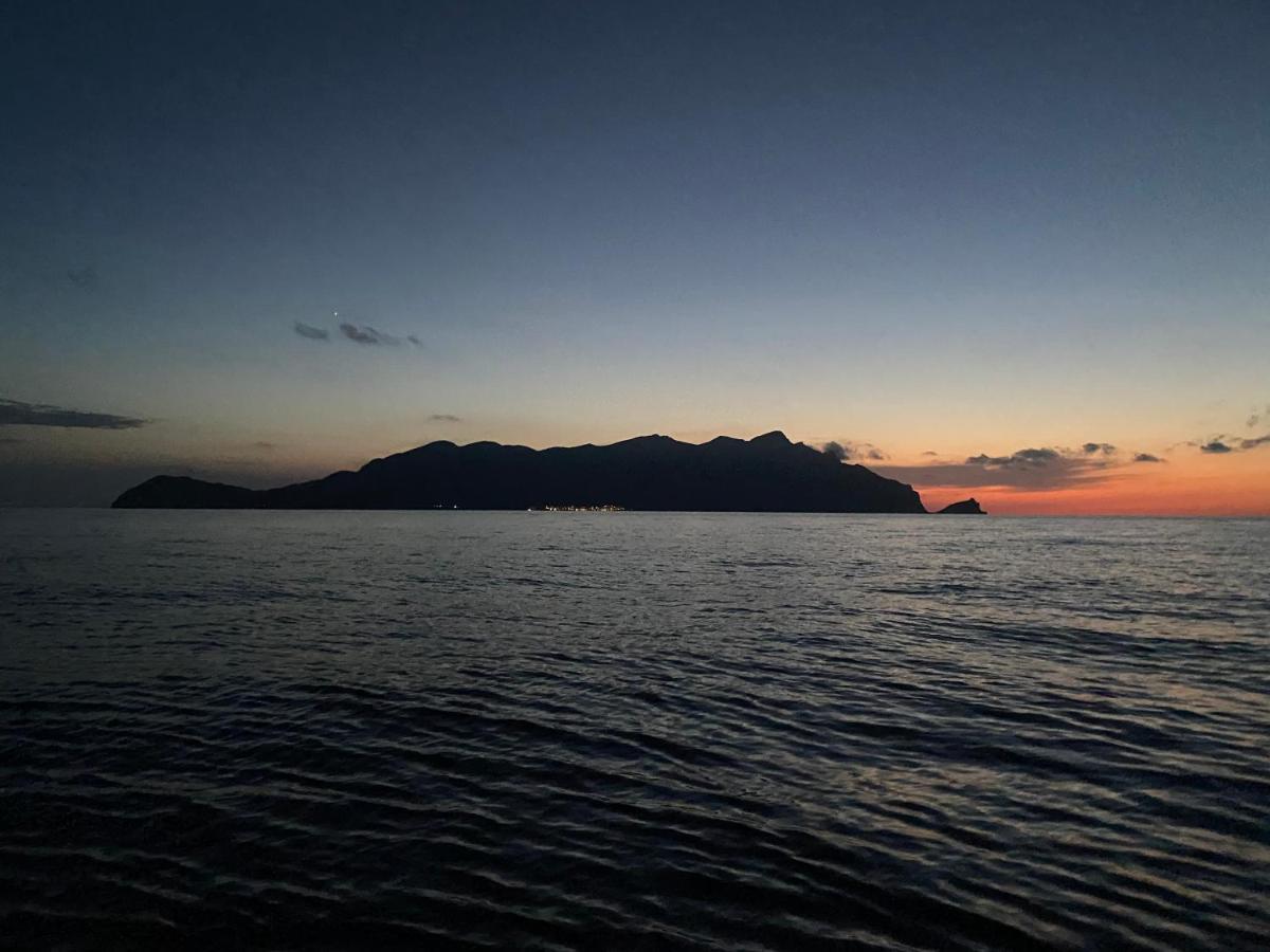 Isoladelmiele Pensión *